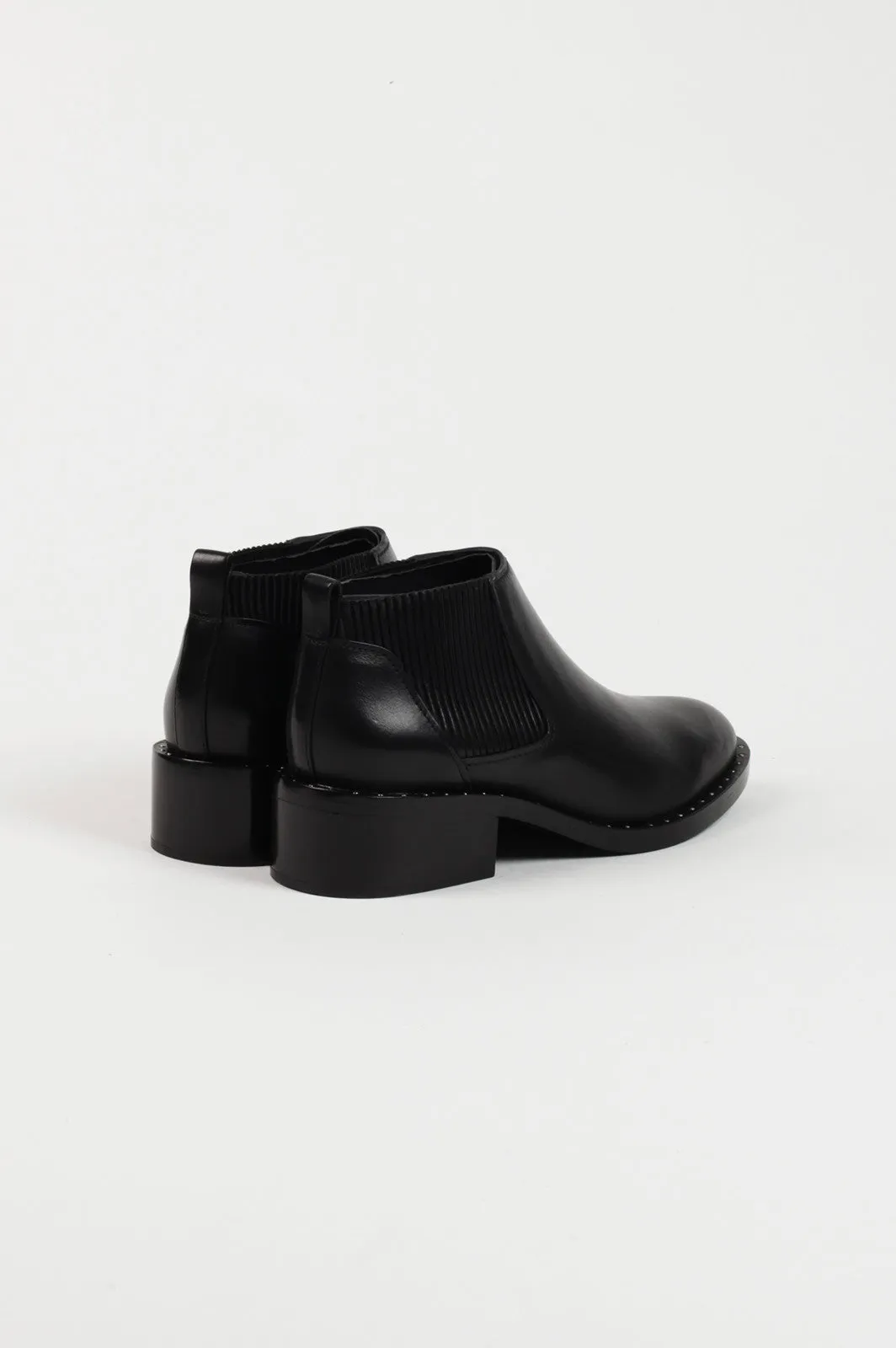 Alexa Chelsea Ankle Boots